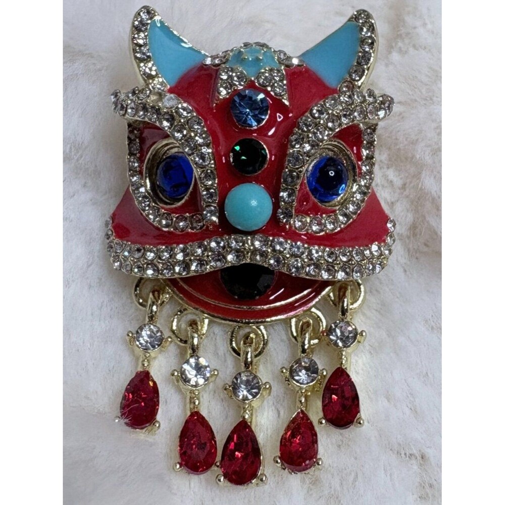 Asian Lion Mask Brooch/ Lapel Pin
